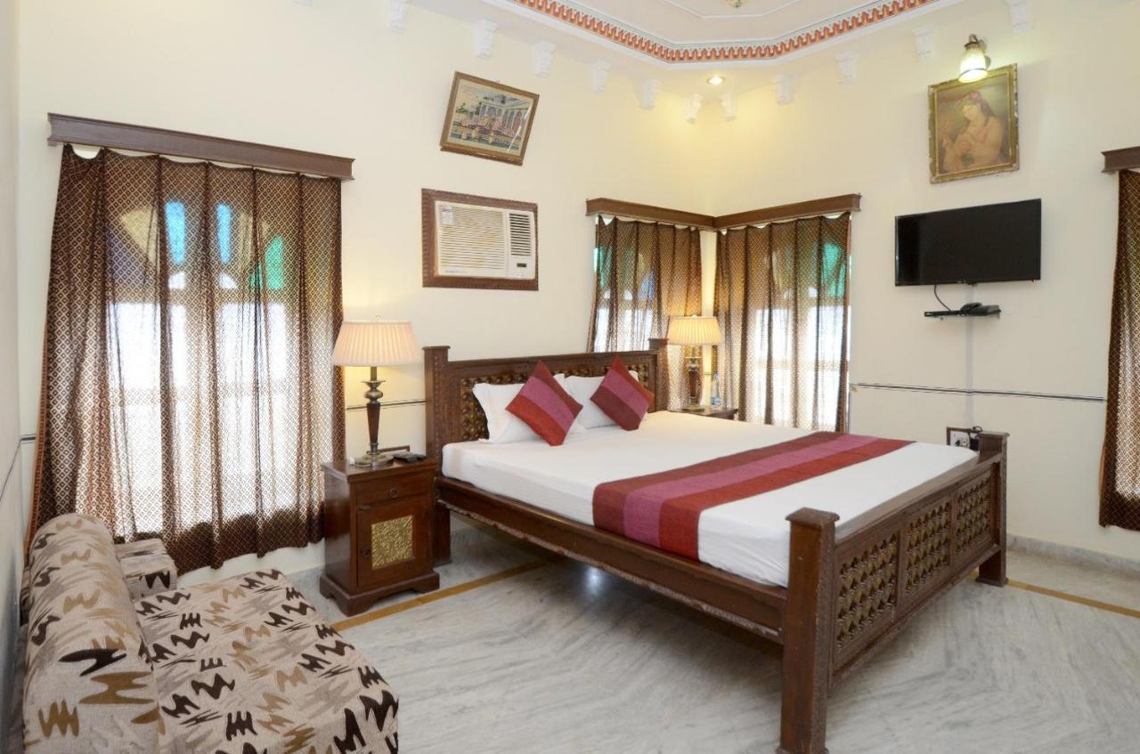 Hotel Heritage Мандава Экстерьер фото